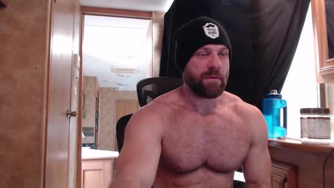 Snapshot of 9fat_inches chatting on March 7, 2025, 8:00 pm 9 fat inches online show from March 7, 2025, 8:00 pm