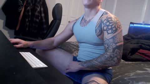 9inchbulll online show from December 18, 2024, 4:42 am