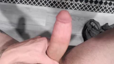 9inchbulll online show from February 12, 2025, 5:15 am