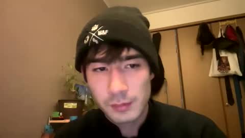 Snapshot of 9thislandd chatting on February 10, 2025, 12:29 pm 9thislandd online show from February 10, 2025, 12:29 pm