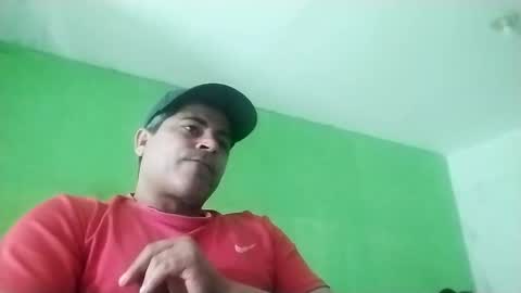 9vinhocamshow online show from October 13, 2025, 11:54 am