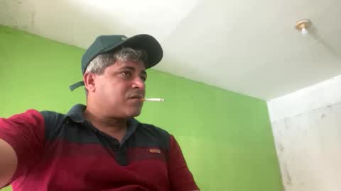 Snapshot of 9vinhocamshow chatting on May 6, 2026, 11:26 am 9vinhocamshow online show from May 6, 2026, 11:26 am