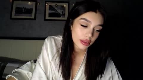 KARINA online show from November 22, 2025, 2:38 pm