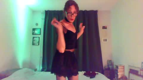 Snapshot of _8inchtranslover_ chatting on August 9, 2026, 10:04 pm DeniceLovelace online show from August 9, 2026, 10:04 pm