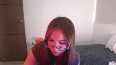 abby 3 online show from November 25, 2025, 5:24 pm