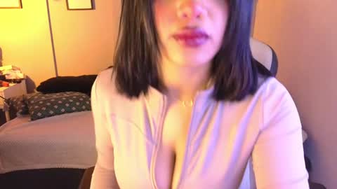 abigaill online show from January 18, 2025, 8:10 am