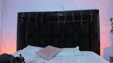 Agatha online show from February 21, 2026, 8:43 pm