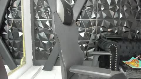 Snapshot of _agathaargent chatting on April 2, 2026, 8:28 pm Agatha online show from April 2, 2026, 8:28 pm
