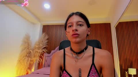 Snapshot of _agathaargent chatting on April 6, 2026, 9:27 pm Agatha online show from April 6, 2026, 9:27 pm