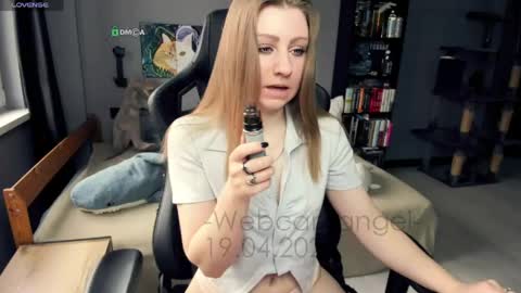 Aleksandra online show from April 19, 2026, 12:15 pm