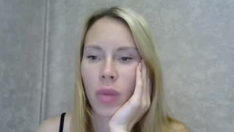 Snapshot of _alex1819 chatting on October 3, 2025, 7:55 pm _alex1819 online show from October 3, 2025, 7:55 pm