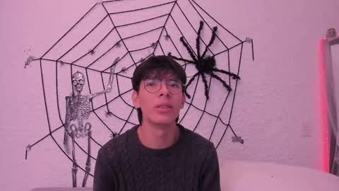 Snapshot of _alexandersawyer_ chatting on October 18, 2025, 4:26 am Alexander online show from October 18, 2025, 4:26 am