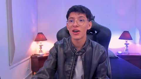 Snapshot of _alexandersawyer_ chatting on November 14, 2025, 1:10 pm Alexander online show from November 14, 2025, 1:10 pm