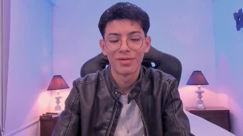 Snapshot of _alexandersawyer_ chatting on November 19, 2025, 12:38 pm Alexander online show from November 19, 2025, 12:38 pm