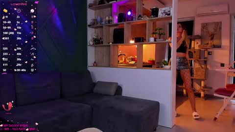 Mia online show from February 1, 2025, 1:30 pm