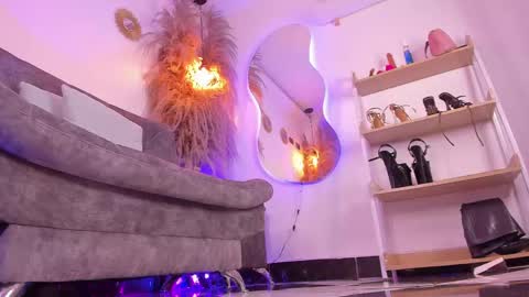 Ambar  online show from May 11, 2026, 4:04 pm