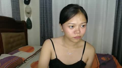 Snapshot of _amberxxx chatting on February 24, 2026, 6:28 pm Amber online show from February 24, 2026, 6:28 pm
