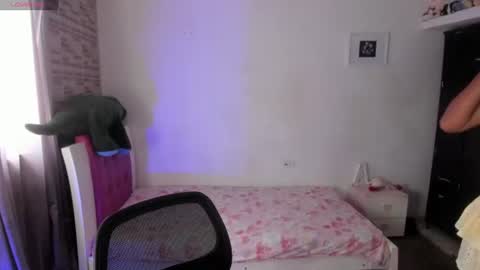 Snapshot of _amelia_johns chatting on August 4, 2026, 7:27 pm AMELIA online show from August 4, 2026, 7:27 pm