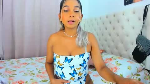 Analia online show from February 15, 2025, 1:42 am