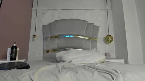 Andrew online show from January 4, 2025, 1:31 am