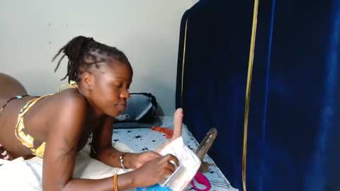 Snapshot of _anirah chatting on November 12, 2025, 6:58 am Anitas online show from November 12, 2025, 6:58 am