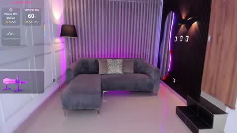 Ana online show from December 22, 2025, 7:33 pm