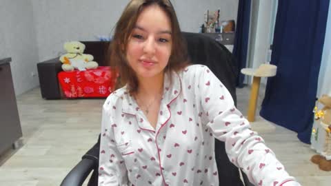 Arina online show from December 3, 2024, 10:50 am