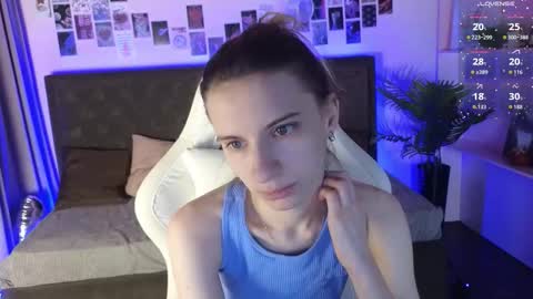 _ash_leyy_ online show from February 9, 2026, 1:42 am