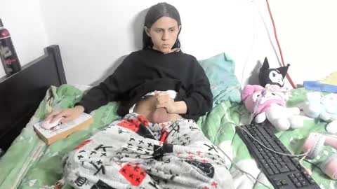 _baby_vi online show from November 10, 2025, 11:59 pm