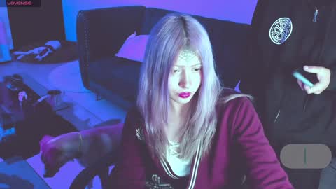 Lunita  online show from December 7, 2024, 11:45 pm