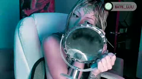 Lunita  online show from September 29, 2025, 5:34 am