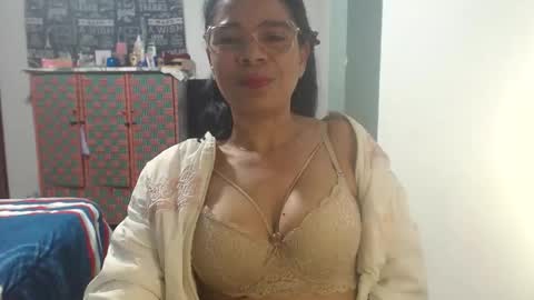 _biancamature online show from April 18, 2026, 5:11 am