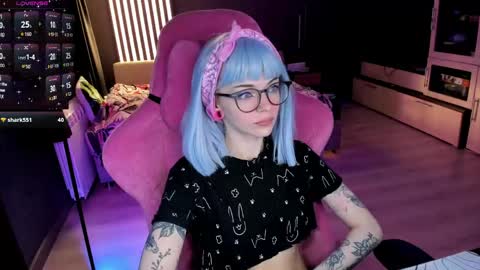 Snapshot of _black_fox__ chatting on May 13, 2026, 12:19 am Olivia Subscribe to my Fansly - online show from May 13, 2026, 12:19 am