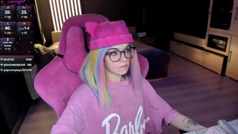 Snapshot of _black_fox__ chatting on May 26, 2026, 11:34 pm Olivia Subscribe to my Fansly - online show from May 26, 2026, 11:34 pm