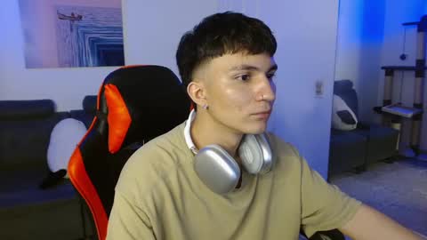 B L A K E online show from February 13, 2025, 7:03 am