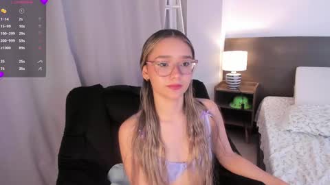 Snapshot of _bleuelune chatting on May 13, 2026, 12:19 am Mary online show from May 13, 2026, 12:19 am