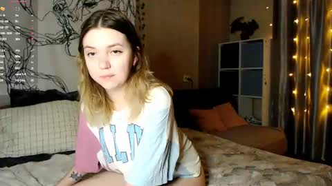 Snapshot of _blonde_barbie_ chatting on August 4, 2026, 8:22 pm Elizabeth online show from August 4, 2026, 8:22 pm