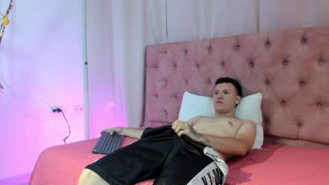 _blowsex_ online show from April 1, 2026, 1:34 pm