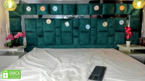 _bonnyandclyde online show from January 8, 2026, 11:56 am