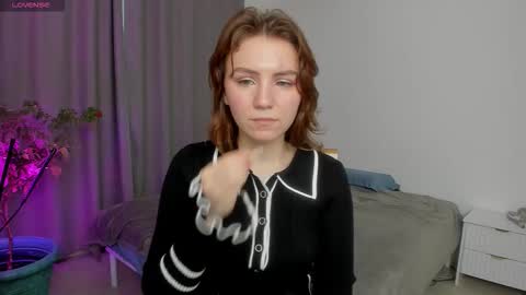 Snapshot of _bramble_ chatting on November 21, 2025, 10:47 am Bramble online show from November 21, 2025, 10:47 am