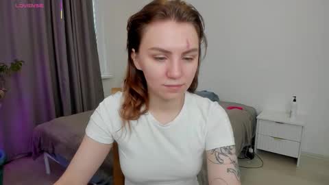 Snapshot of _bramble_ chatting on November 28, 2025, 9:12 am Bramble online show from November 28, 2025, 9:12 am