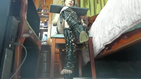 Brenda online show from April 10, 2026, 12:21 pm