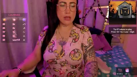 Angie  Independent model online show from October 31, 2025, 9:21 am