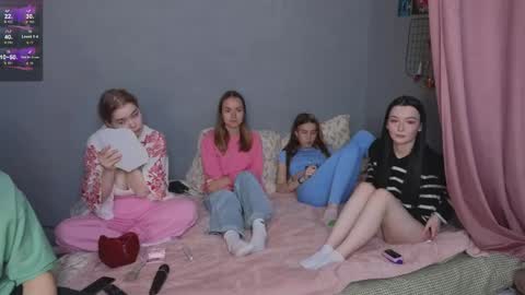 _by_double_sexy_miss_ online show from March 31, 2026, 8:48 am