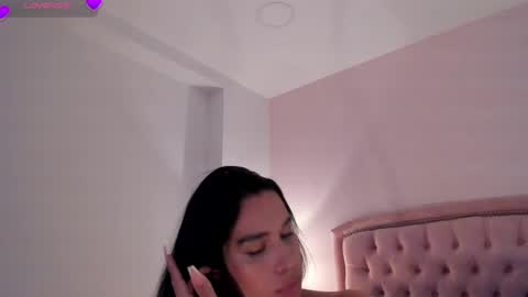 cailyn  online show from October 16, 2025, 8:43 pm