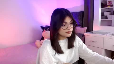   online show from October 25, 2025, 6:54 am