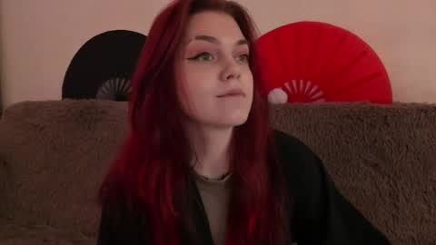 Caroline online show from April 23, 2026, 11:42 am