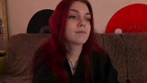 Caroline online show from April 25, 2026, 12:30 pm