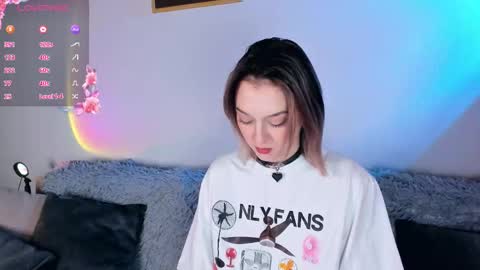 Christina Chris online show from October 9, 2025, 6:55 am