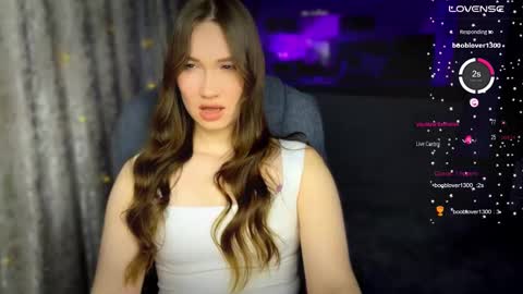 _chloe_miller_ online show from September 12, 2025, 6:30 pm